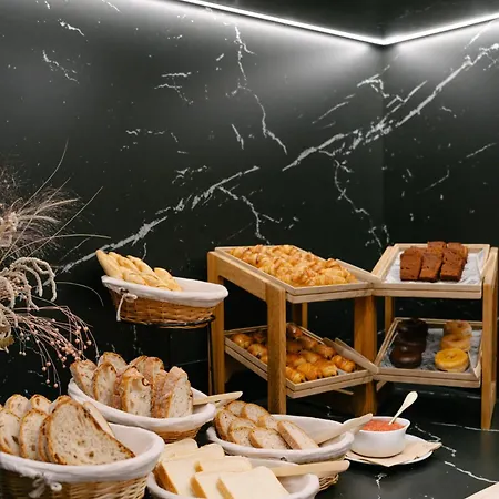 Doubletree By Hilton Ξενοδοχείο 4*