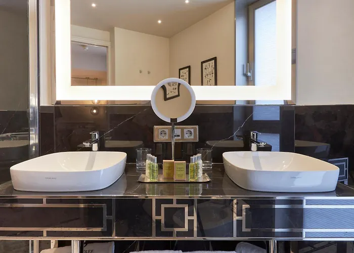 Doubletree By Hilton 4*